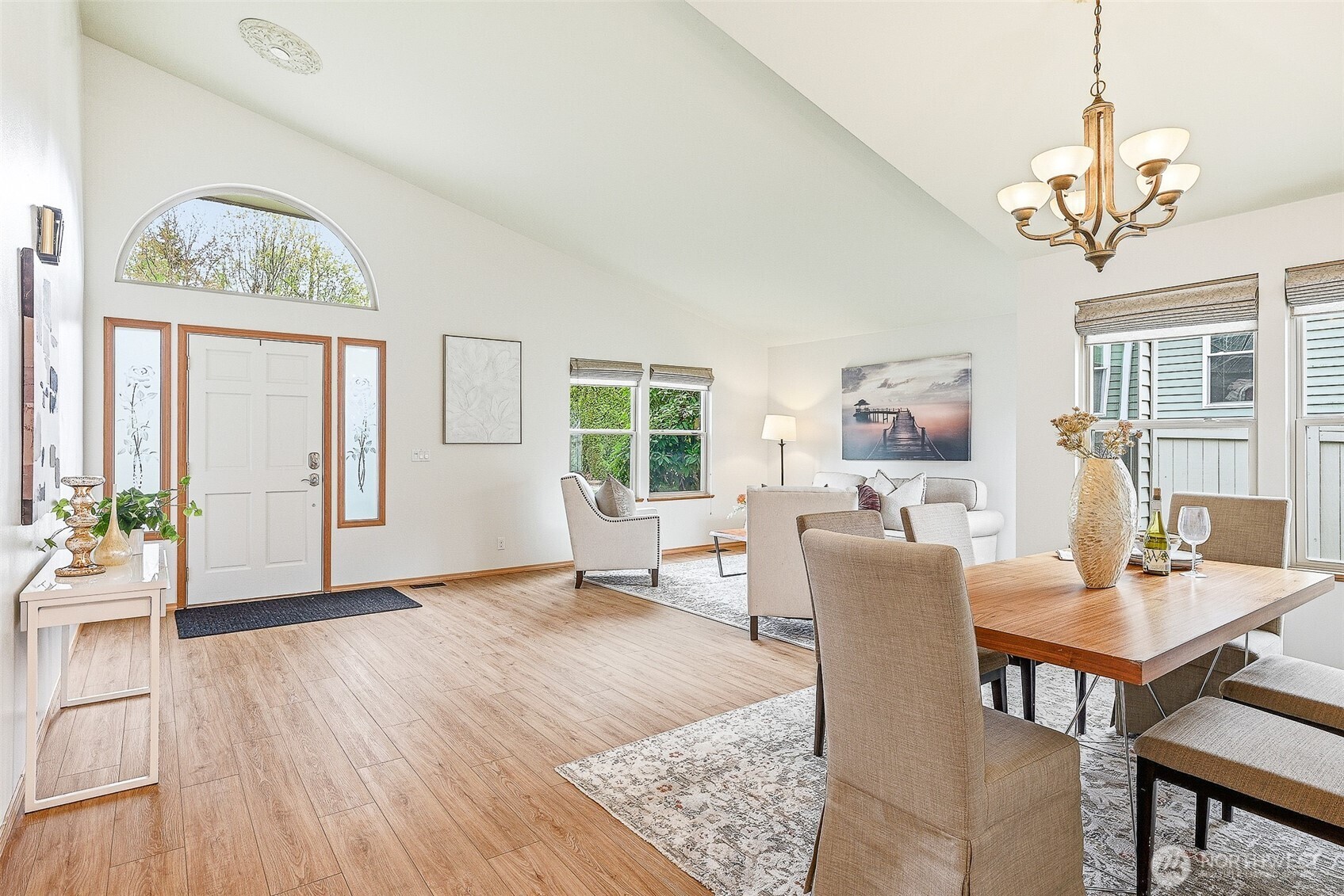 5002 9th Avenue W, Everett, WA 98203-1748