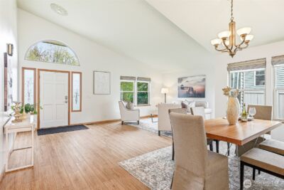 5002 9th Avenue W, Everett, WA 98203-1748 - Photo 4