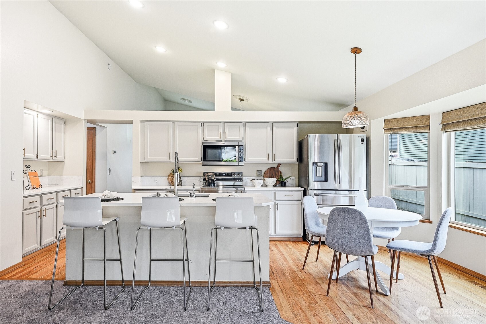 5002 9th Avenue W, Everett, WA 98203-1748