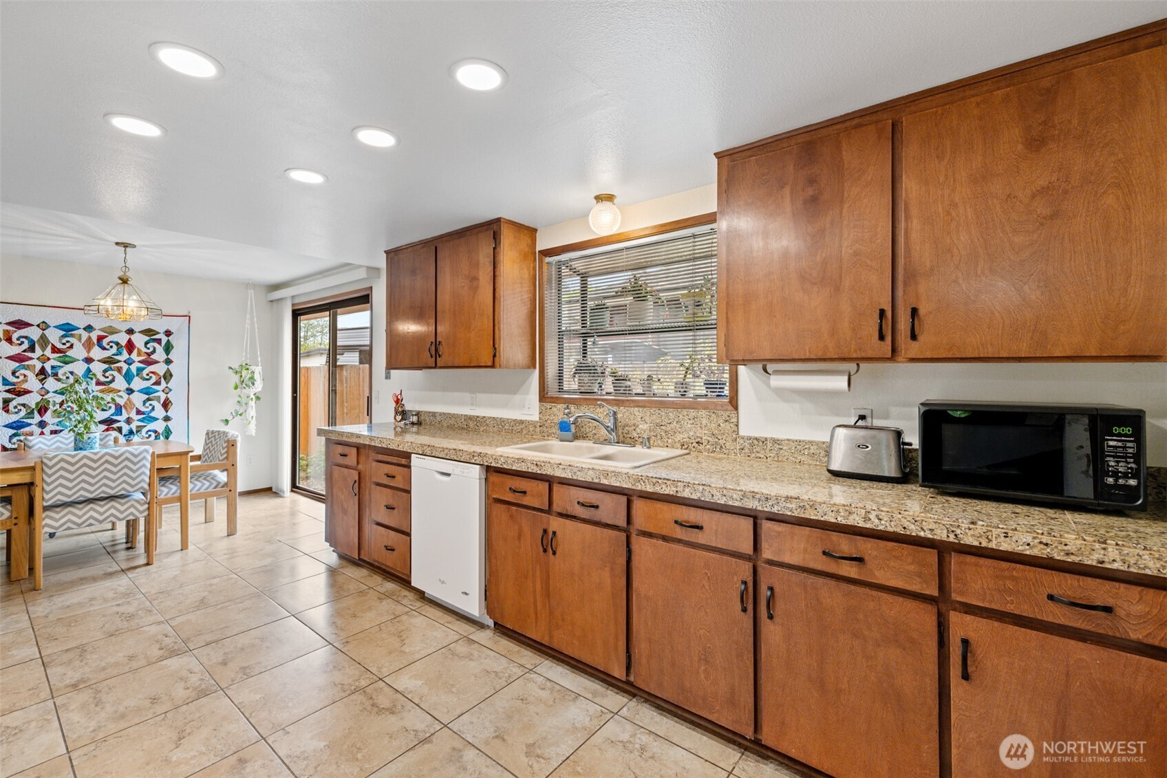617 S E Street , Port Angeles, WA 98363