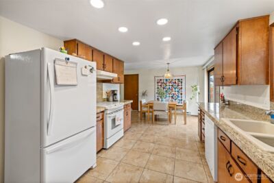 617 S E Street , Port Angeles, WA 98363 - Photo 12