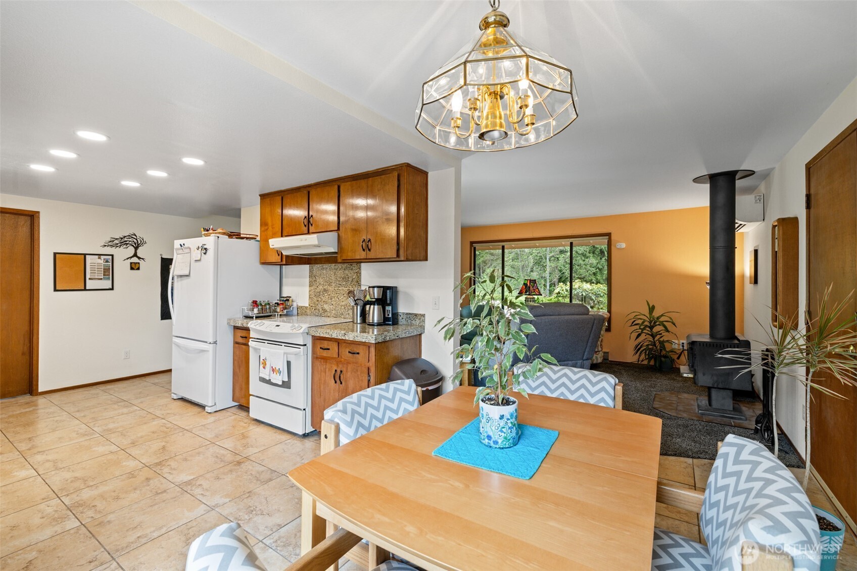 617 S E Street , Port Angeles, WA 98363