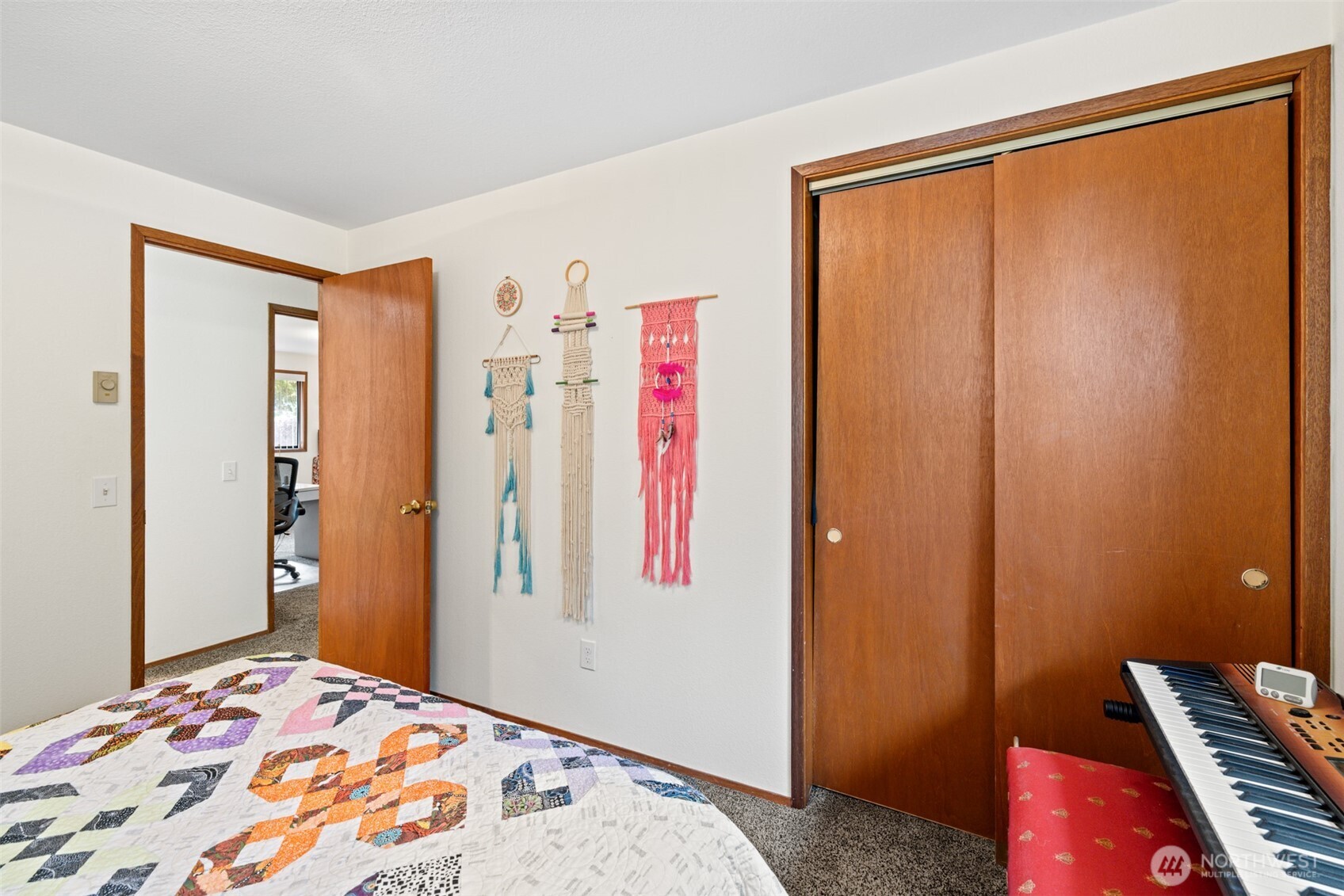 617 S E Street , Port Angeles, WA 98363