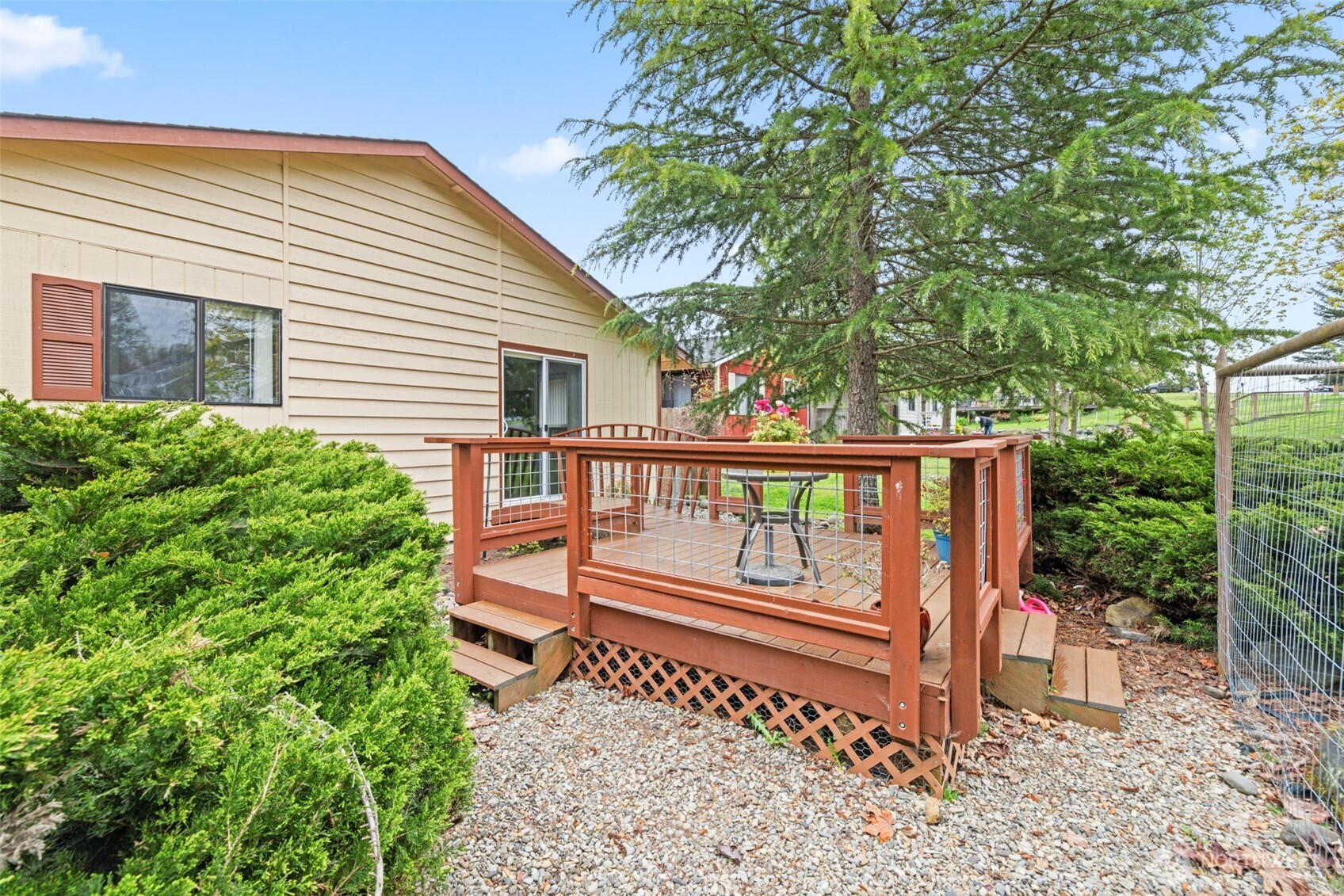 617 S E Street , Port Angeles, WA 98363