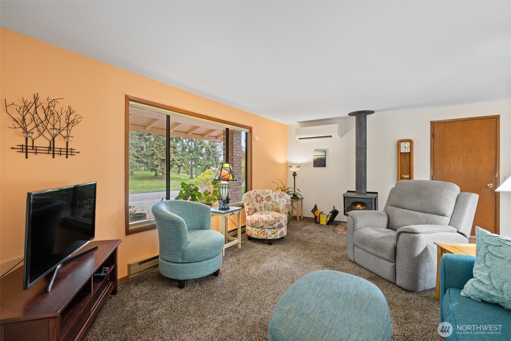 617 S E Street , Port Angeles, WA 98363
