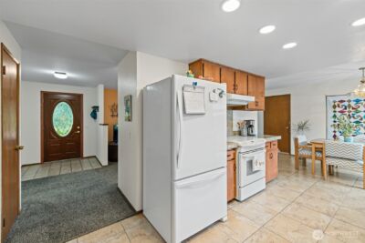617 S E Street , Port Angeles, WA 98363 - Photo 7
