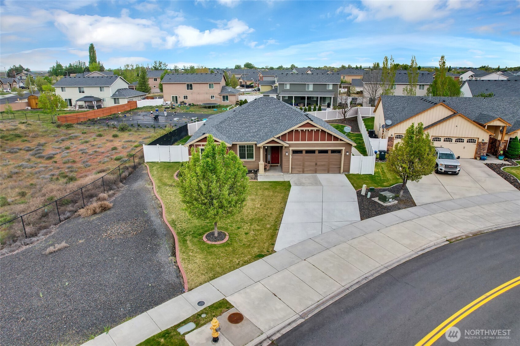 1202 Fairway Drive NE, Moses Lake, WA 98837