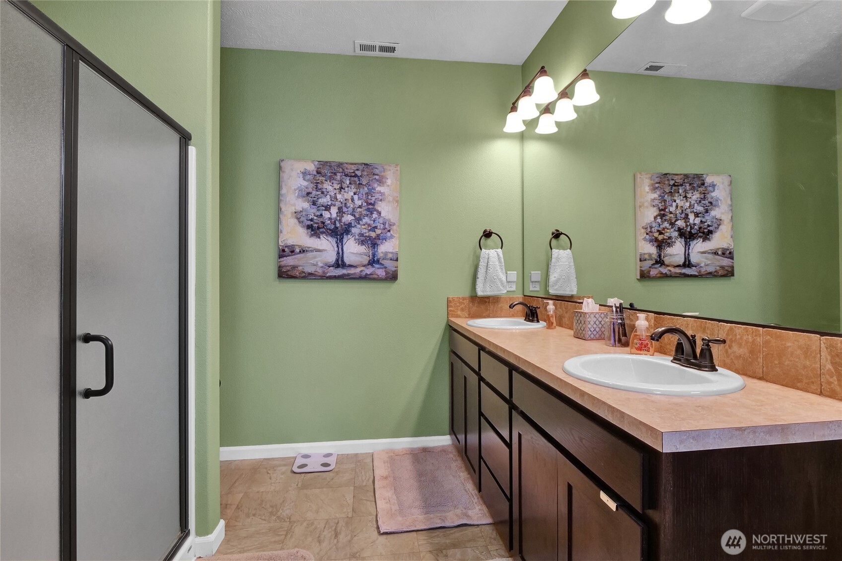 1202 Fairway Drive NE, Moses Lake, WA 98837