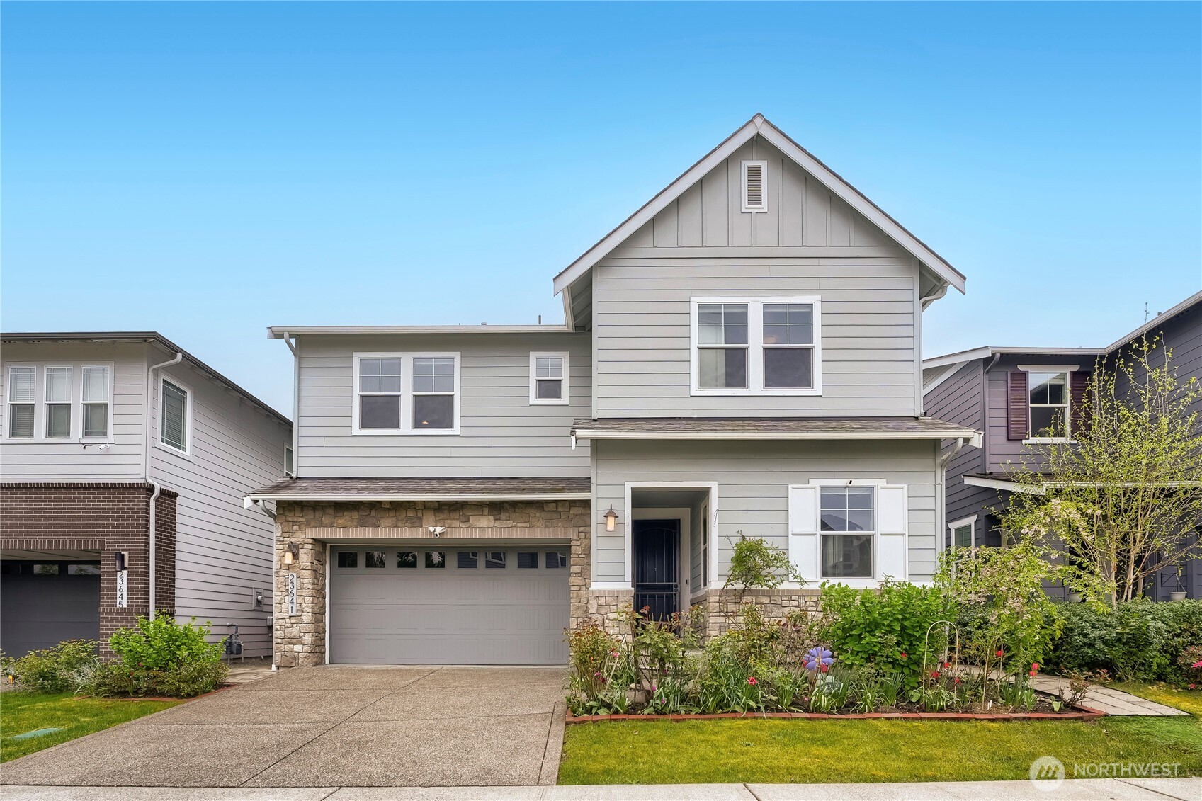 23641 SE 269th Court , Maple Valley, WA 98038