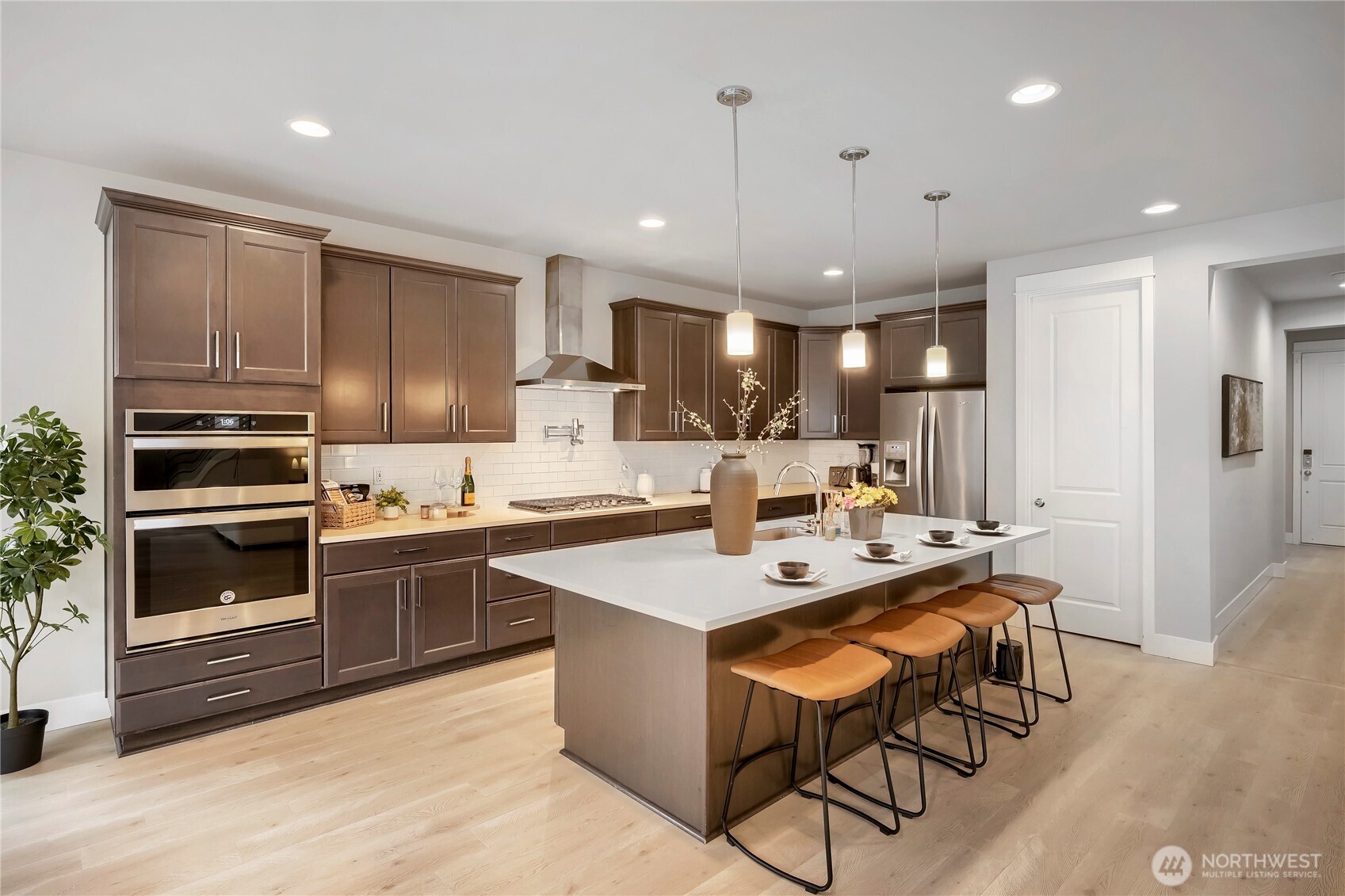 23641 SE 269th Court , Maple Valley, WA 98038
