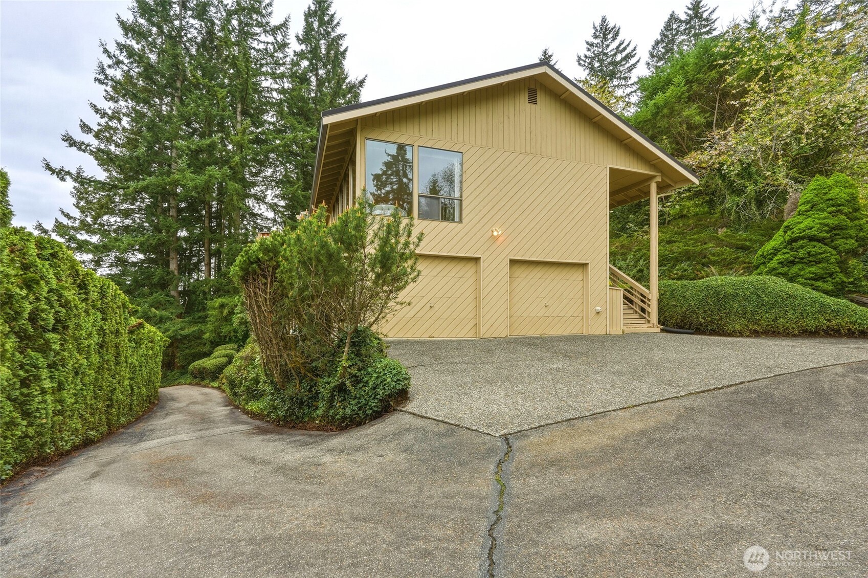 40215 278th Avenue SE, Enumclaw, WA 98022