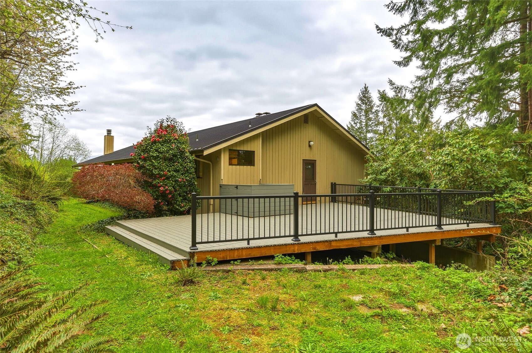 40215 278th Avenue SE, Enumclaw, WA 98022