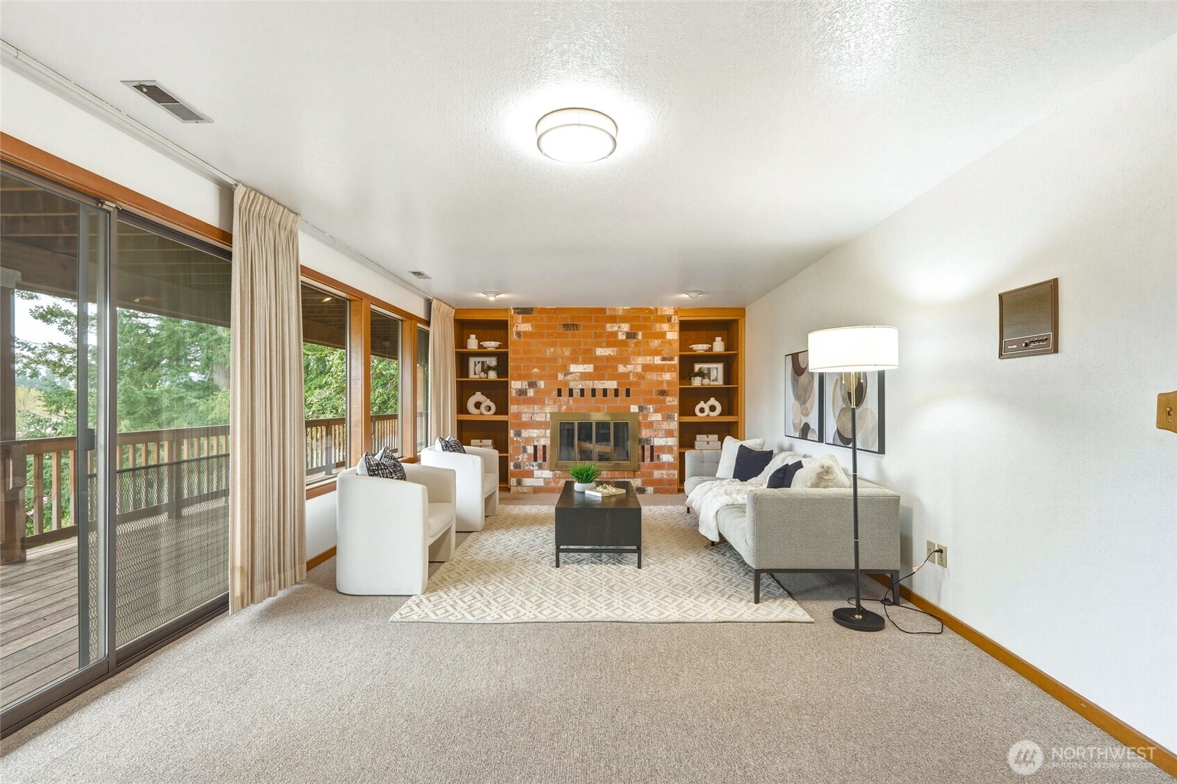 40215 278th Avenue SE, Enumclaw, WA 98022