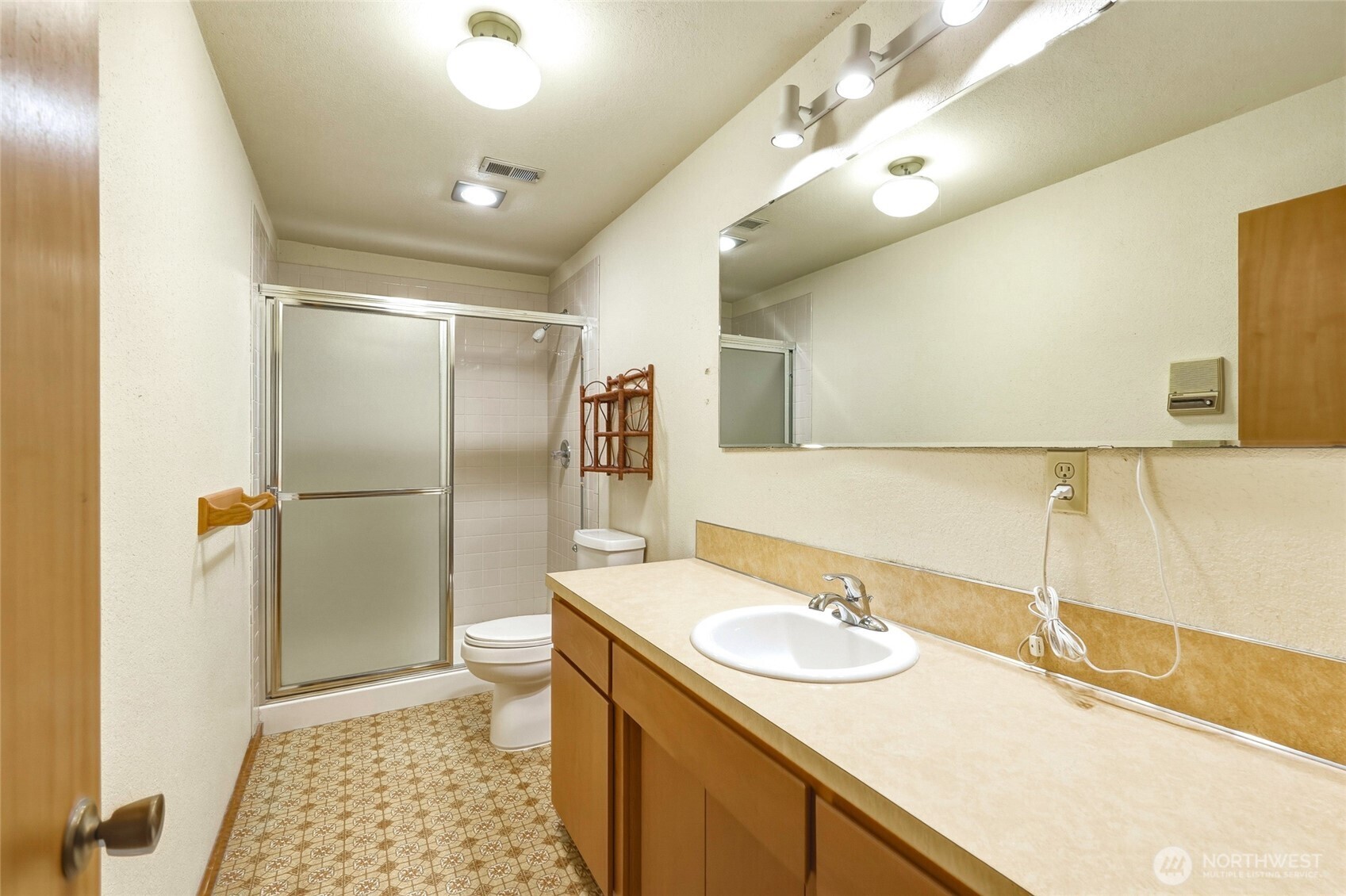 40215 278th Avenue SE, Enumclaw, WA 98022