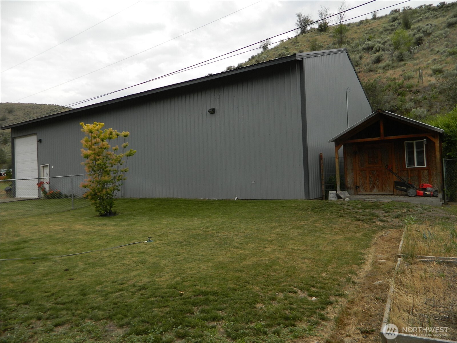44 Bonaparte Avenue , Tonasket, WA 98855