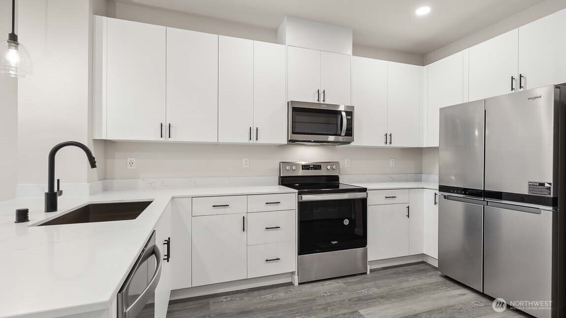 16830 20th Avenue W #G4, Lynnwood, WA 98037
