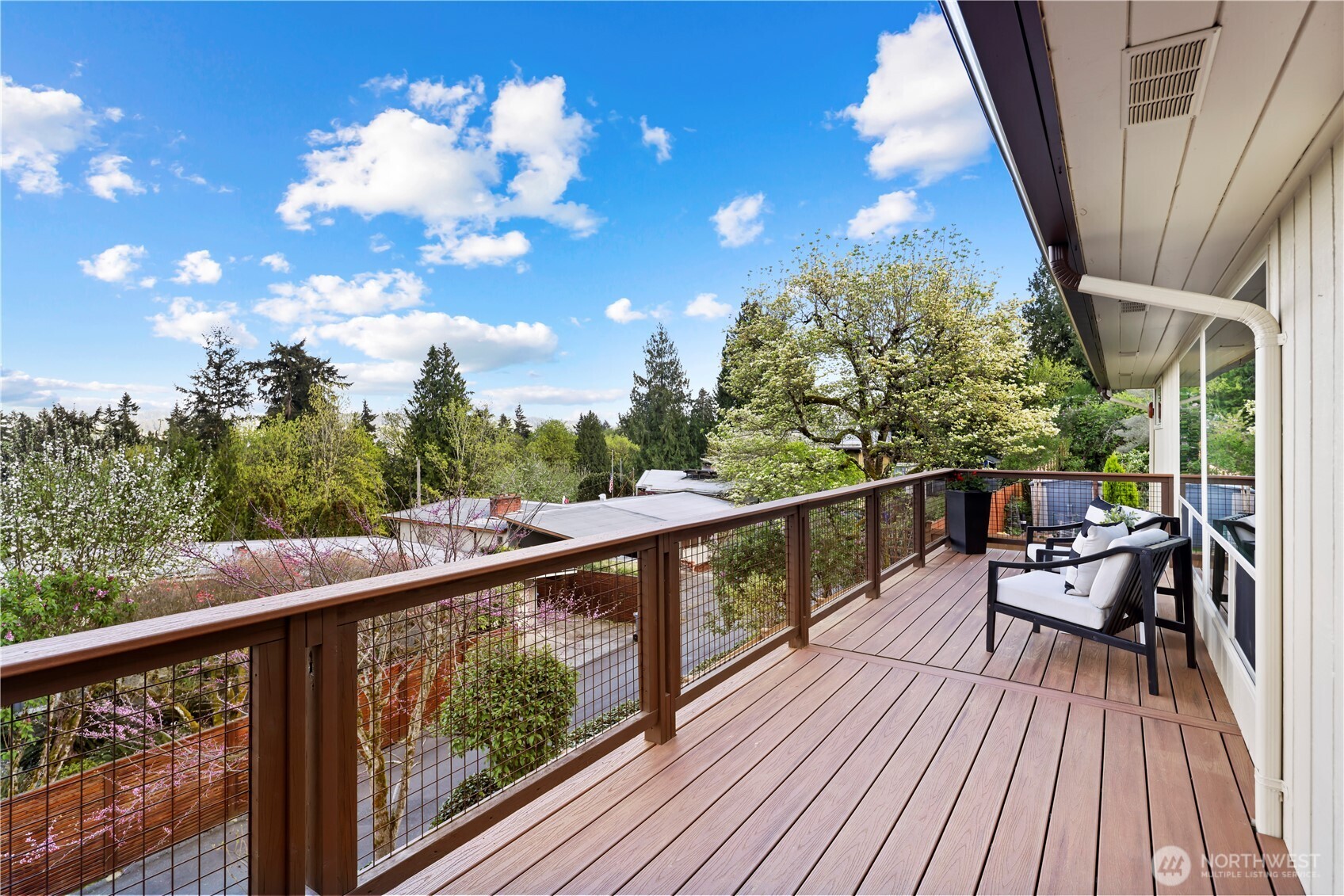 16544 34th Avenue NE, Lake Forest Park, WA 98155