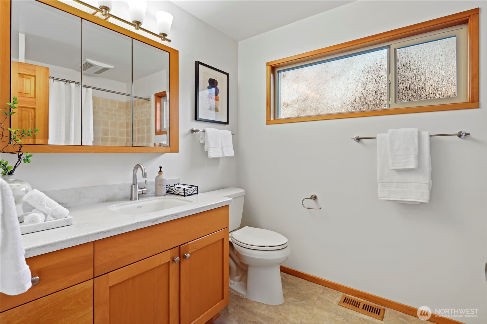 16544 34th Avenue NE, Lake Forest Park, WA 98155