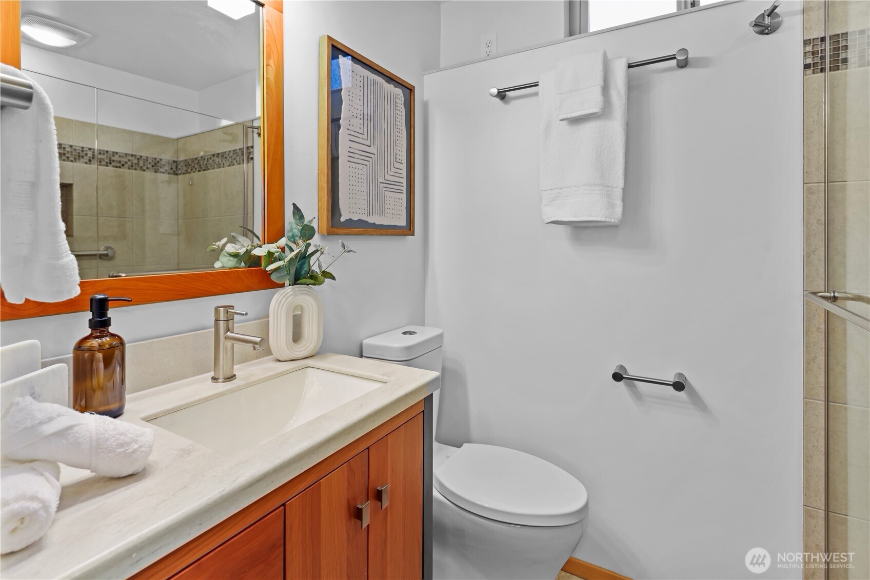 16544 34th Avenue NE, Lake Forest Park, WA 98155