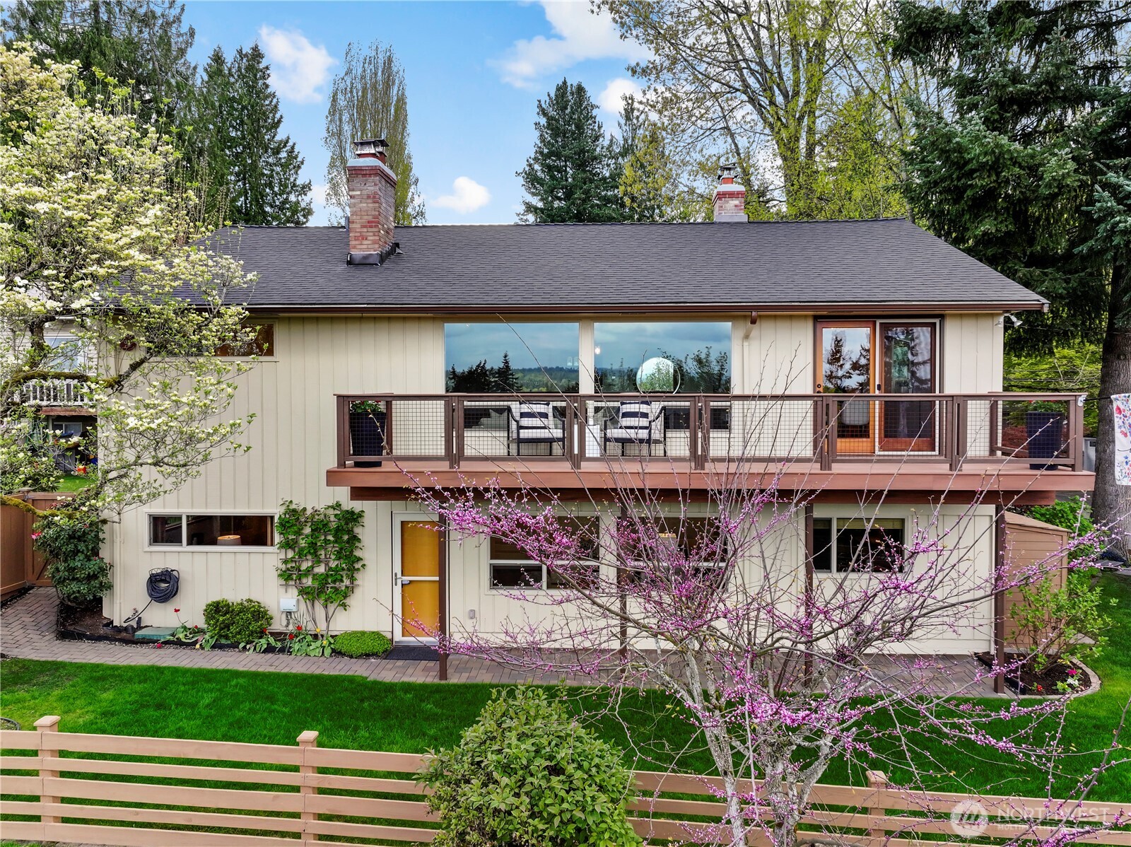 16544 34th Avenue NE, Lake Forest Park, WA 98155