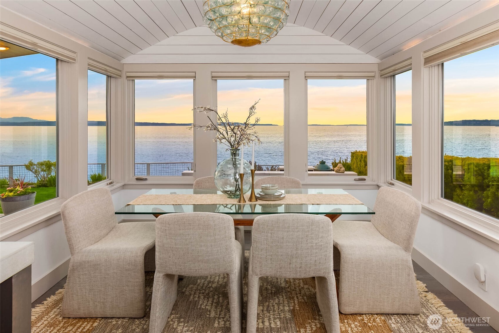 2628 NW Esplanade , Seattle, WA 98117