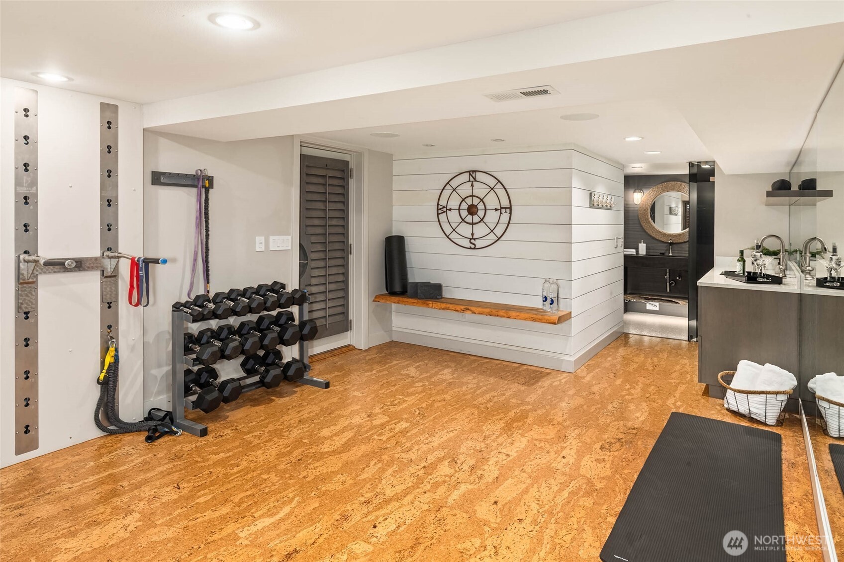 2628 NW Esplanade , Seattle, WA 98117