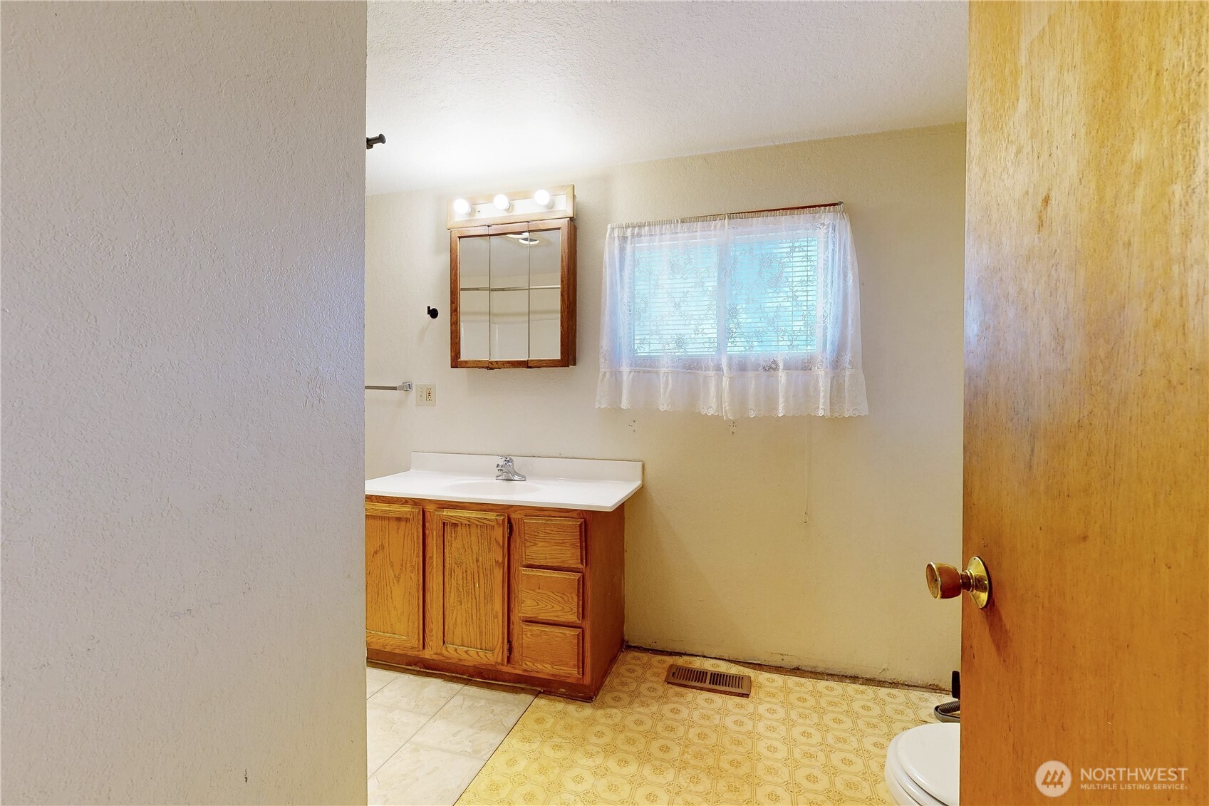 319 W Cherry Street , Walla Walla, WA 99362