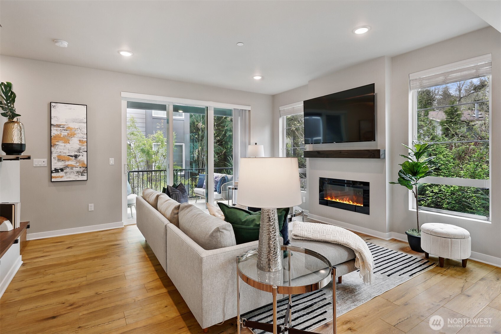 6633 NE 188th Court #6, Kenmore, WA 98028