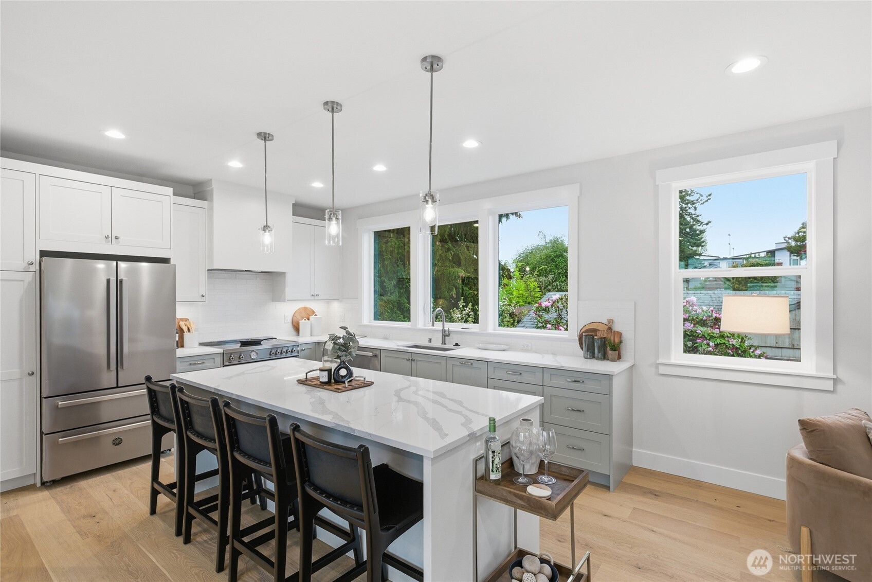 8815 Densmore Avenue N, Seattle, WA 98103