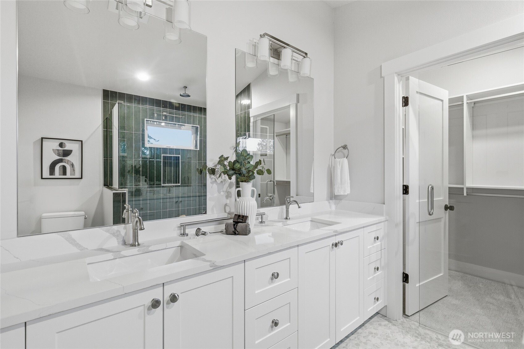 8815 Densmore Avenue N, Seattle, WA 98103
