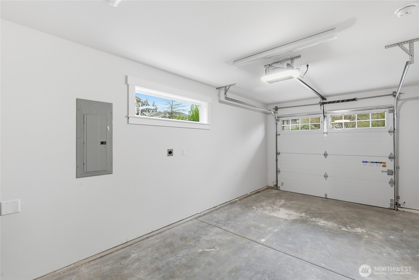 8815 Densmore Avenue N, Seattle, WA 98103