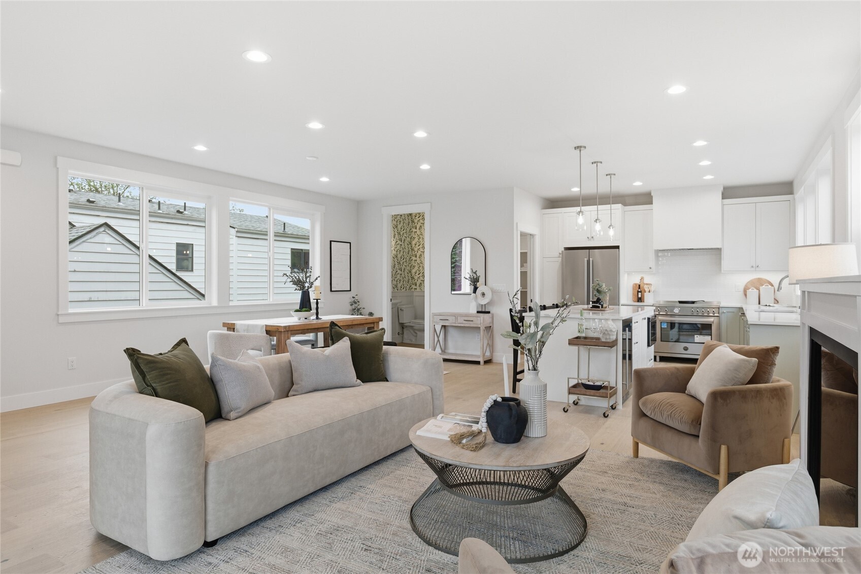 8815 Densmore Avenue N, Seattle, WA 98103