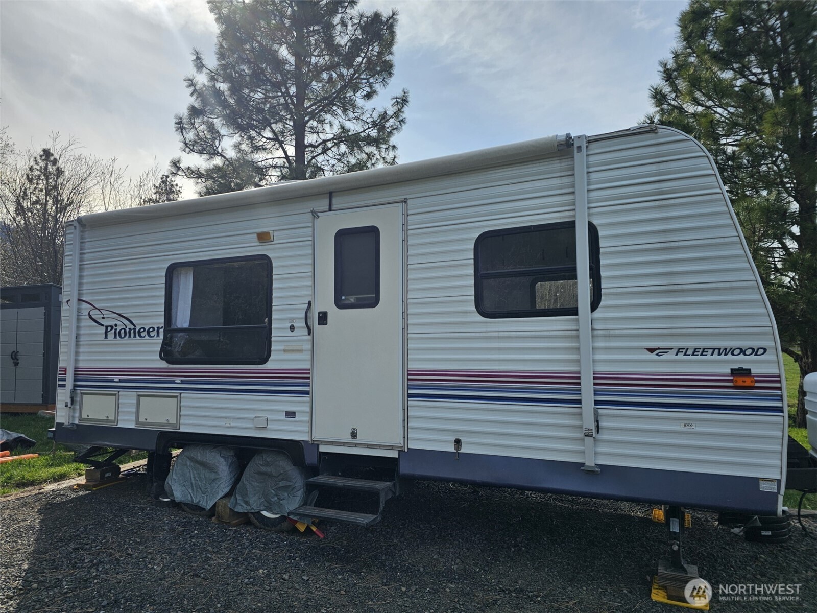 750 Iron Mountain Road , Cle Elum, WA 98922