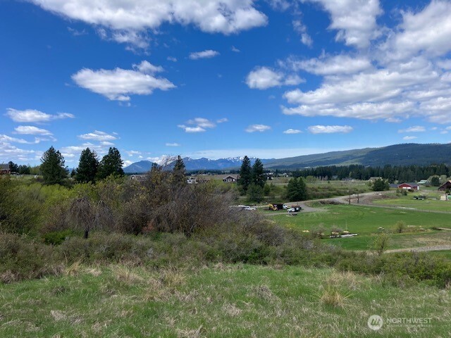 750 Iron Mountain Road , Cle Elum, WA 98922