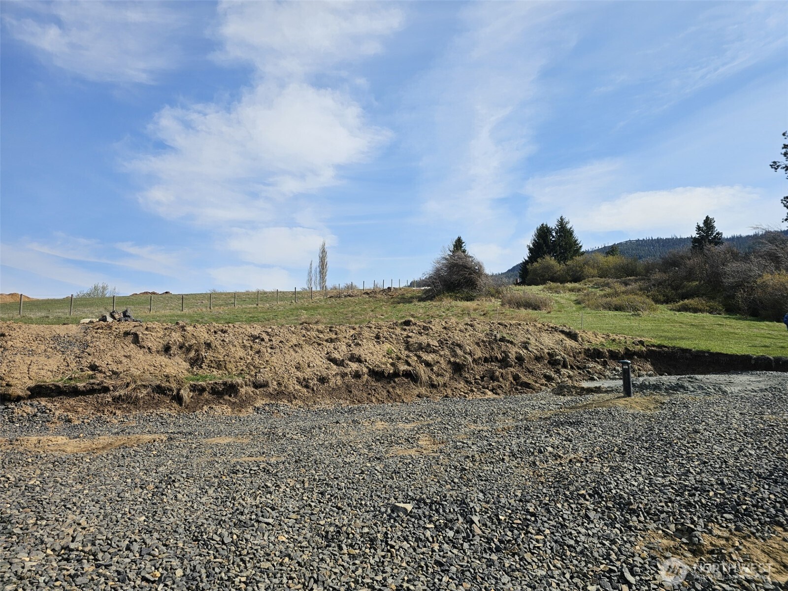 750 Iron Mountain Road , Cle Elum, WA 98922