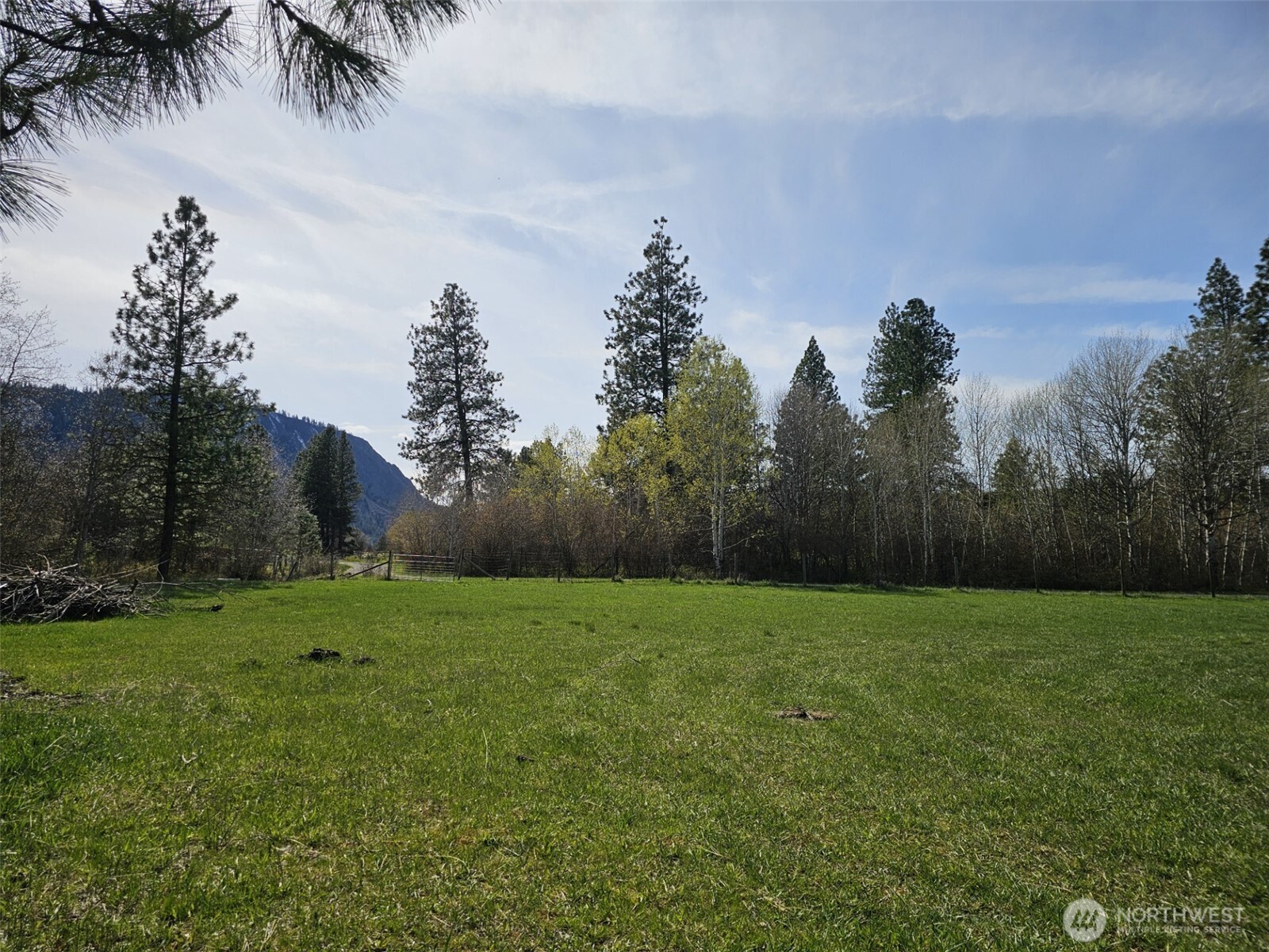 750 Iron Mountain Road , Cle Elum, WA 98922