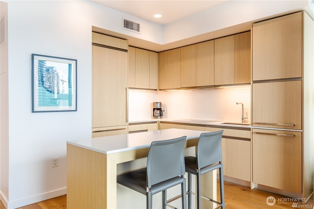 1808 Minor Avenue #905, Seattle, WA 98101