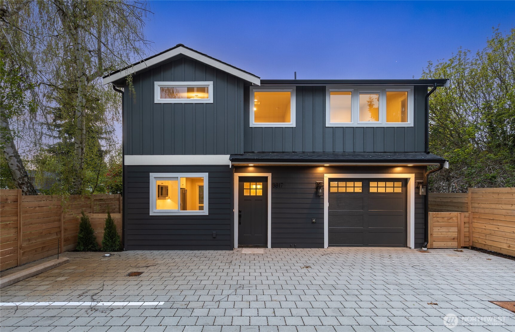 8817 Densmore Avenue N, Seattle, WA 98103