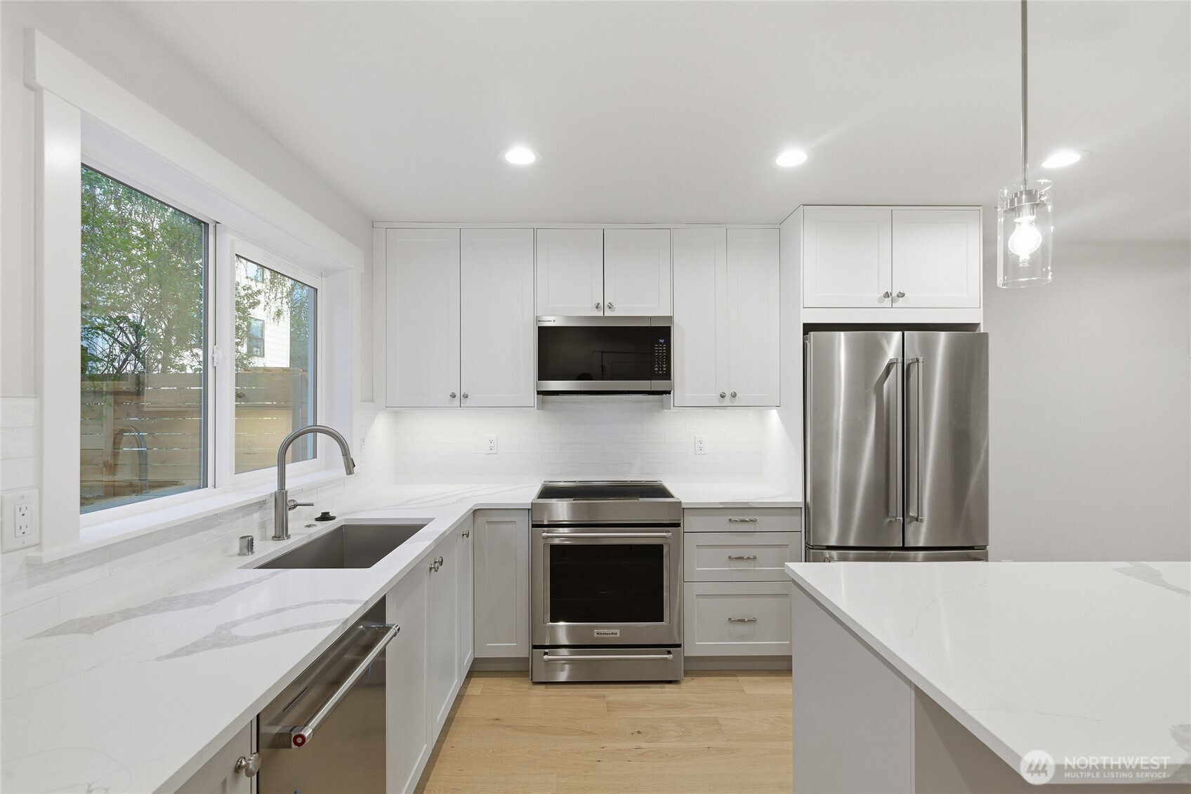 8817 Densmore Avenue N, Seattle, WA 98103