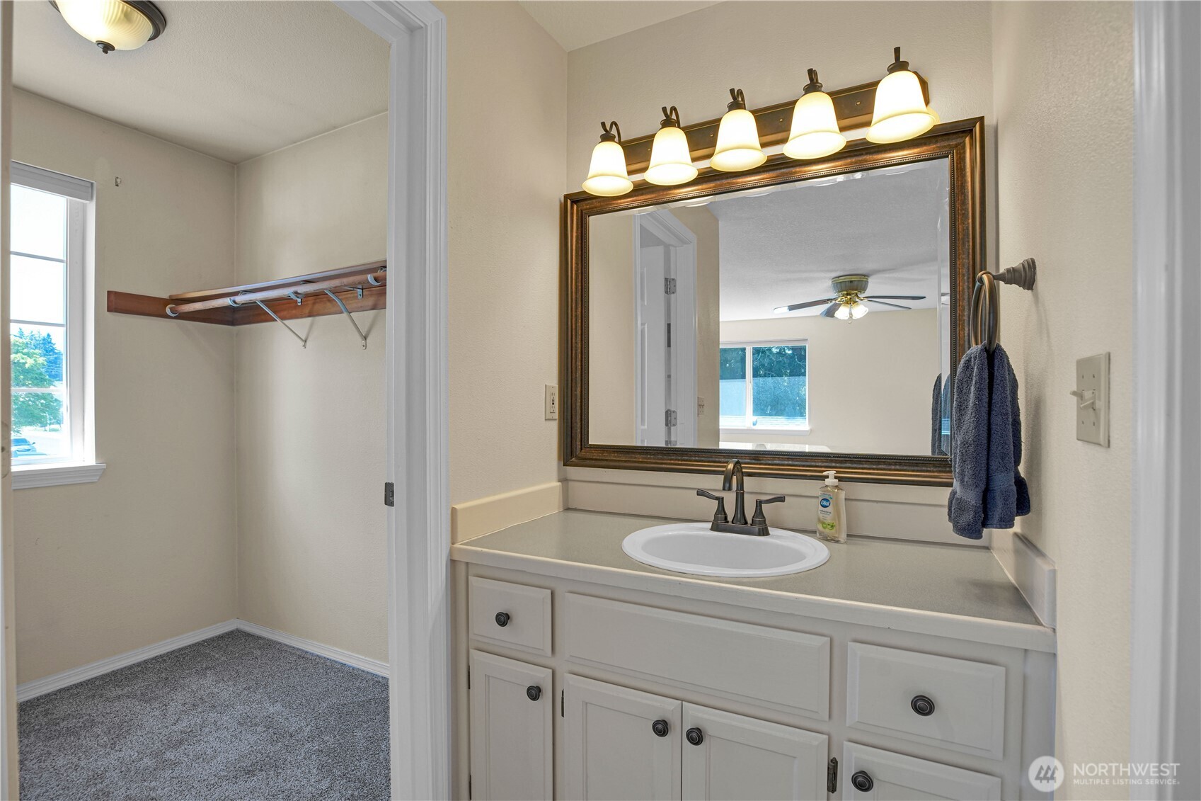 6517 NE 88th Avenue , Vancouver, WA 98662