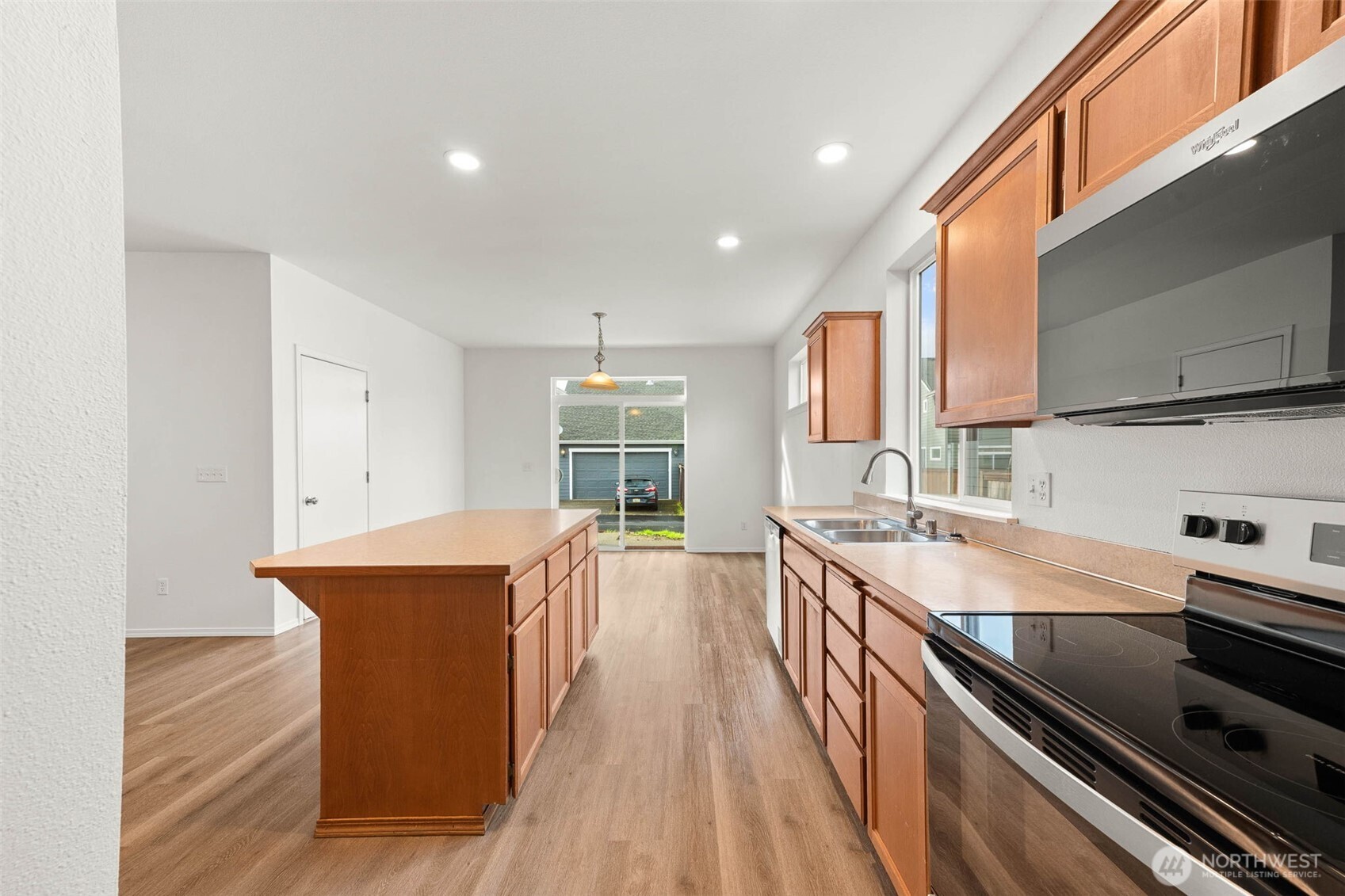202 Hawk Avenue SW, Orting, WA 98360