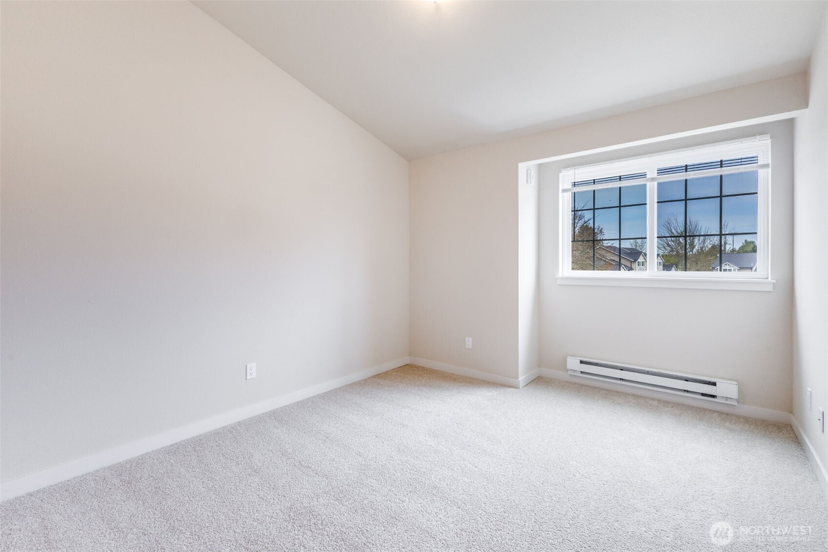 10619 SE 261st Place #E304, Kent, WA 98030-6738