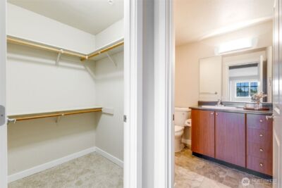 10619 SE 261st Place #E304, Kent, WA 98030-6738 - Photo 23