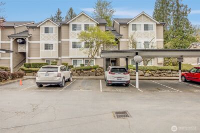 10619 SE 261st Place #E304, Kent, WA 98030-6738 - Photo 30