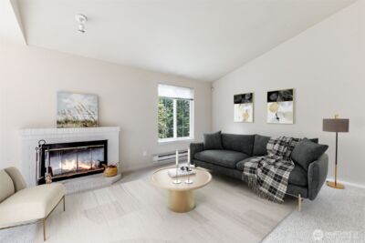 10619 SE 261st Place #E304, Kent, WA 98030-6738 - Photo 7