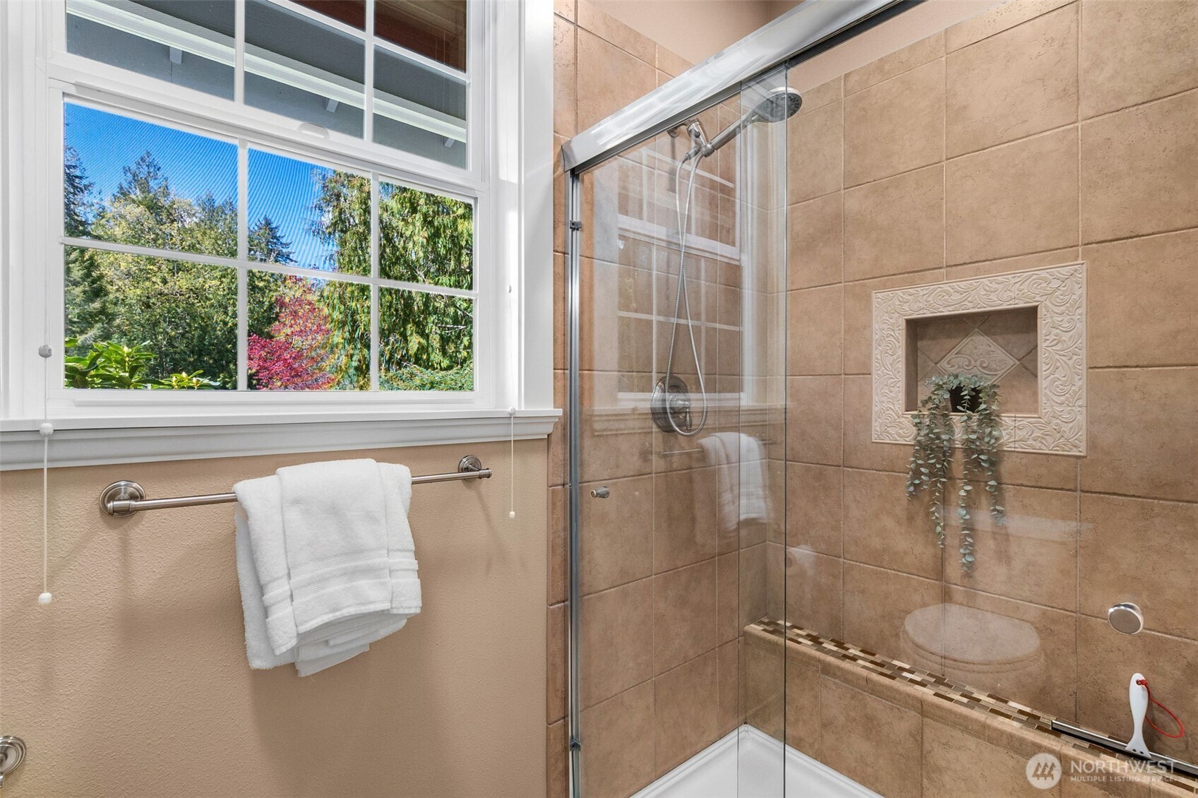 2203 62nd Avenue NW, Olympia, WA 98502