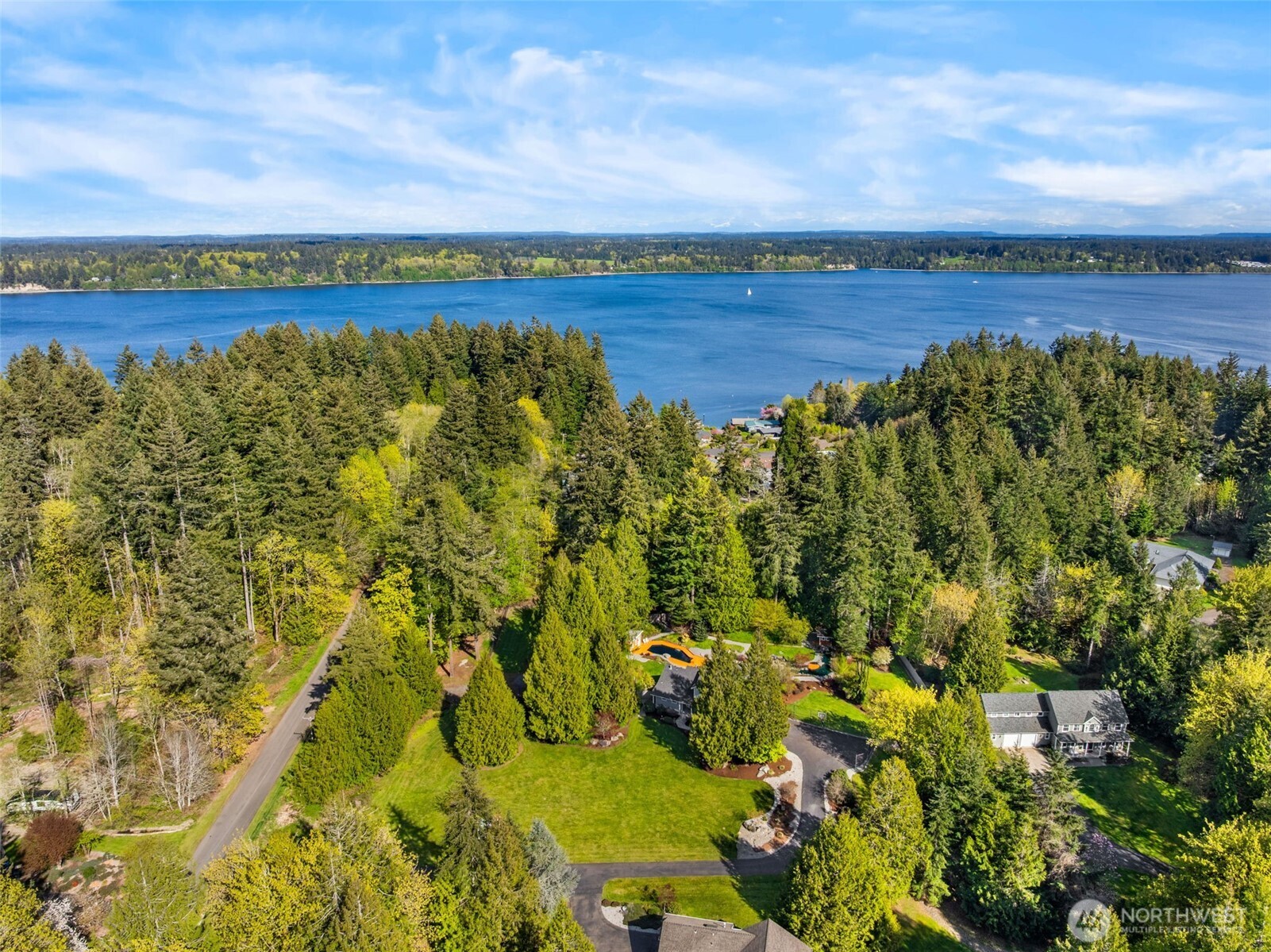 2203 62nd Avenue NW, Olympia, WA 98502