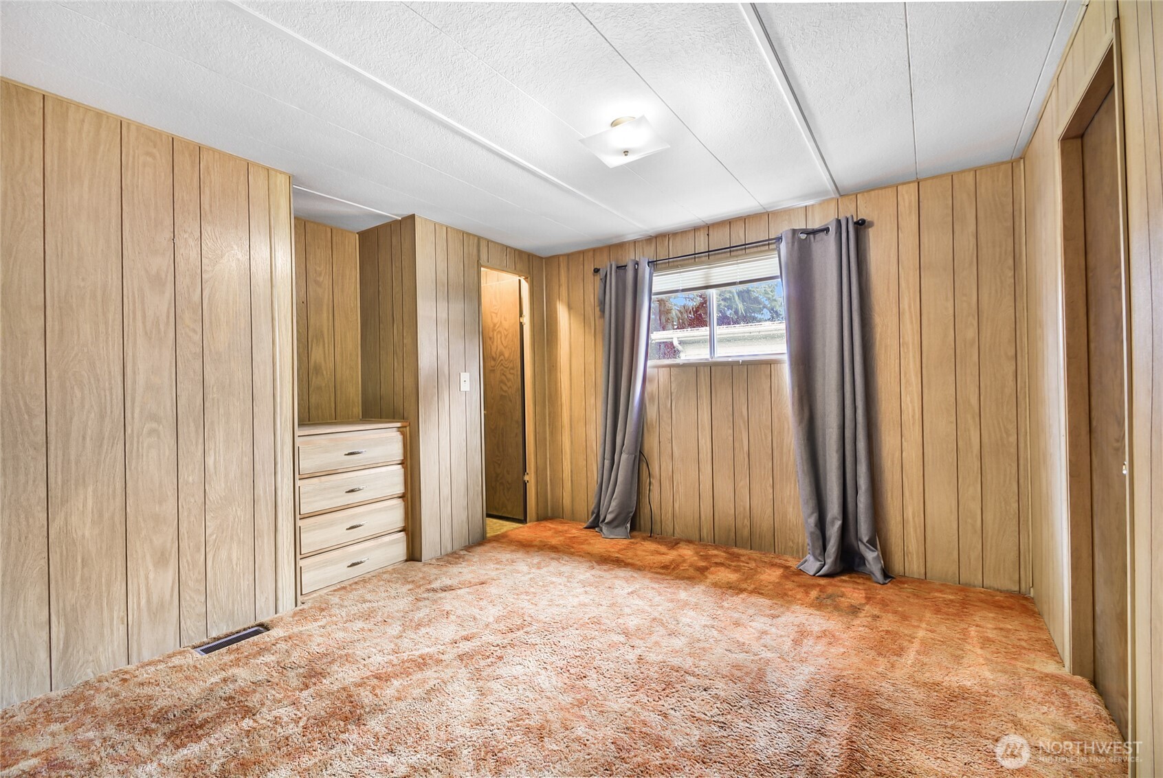 5220 SW 176th Street #16, Lynnwood, WA 98037