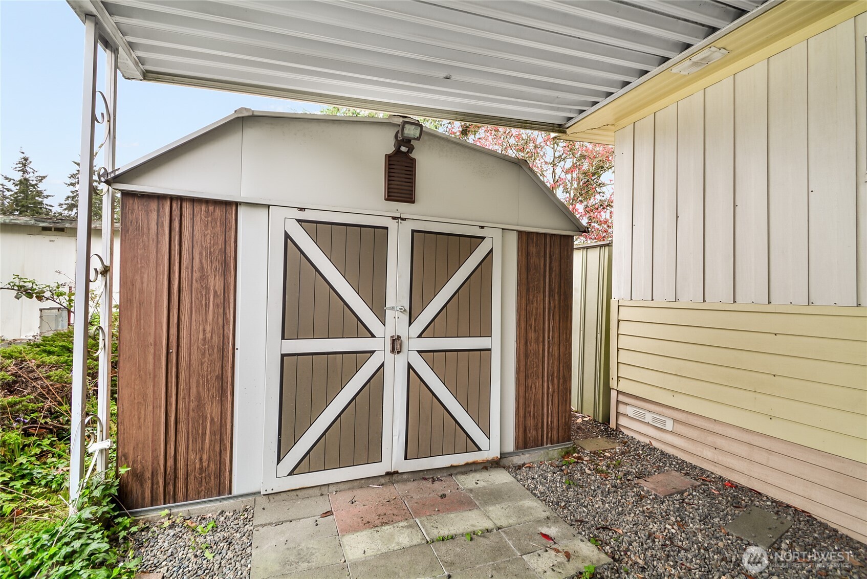5220 SW 176th Street #16, Lynnwood, WA 98037