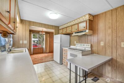 5220 SW 176th Street #16, Lynnwood, WA 98037 - Photo 10